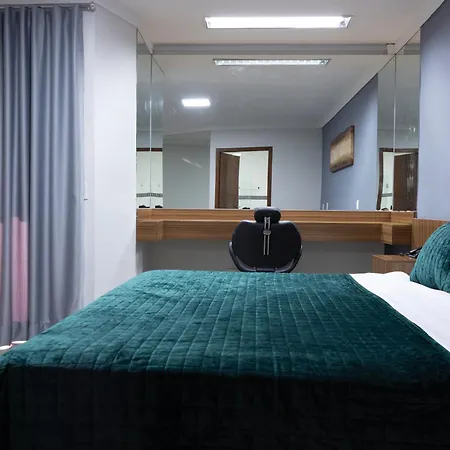 BOMBONATO HOTEL - Fácil Acesso ao Aeroporto e parque de Exposições ABCZ-3